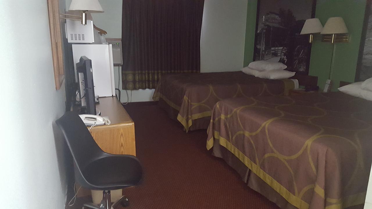 Super 8 By Wyndham Airport I90 Ξενοδοχείο Σιου Φολς Εξωτερικό φωτογραφία